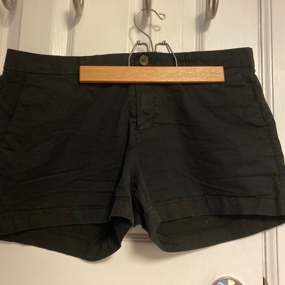 Old navy shorts - Picture 1 of 3
